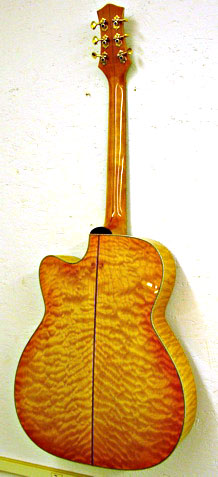 A beautiful quilt maple back and sides!
