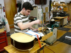 Clamping fret for gluing