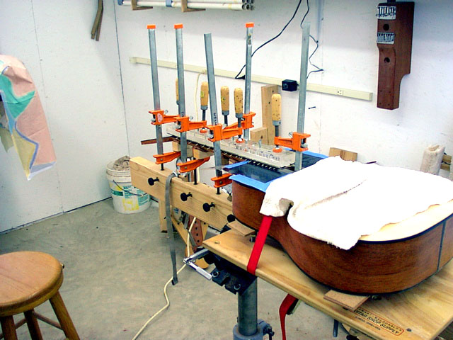 Fretting (in clamps)
