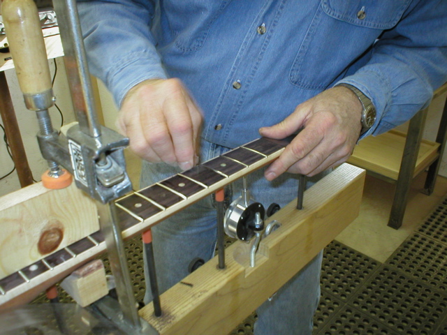 Cleaning frets