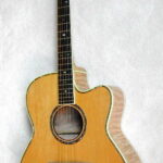 Heavily bearclawed spruce top