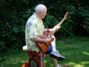 Dan Erlewine's Rockin' Chair!